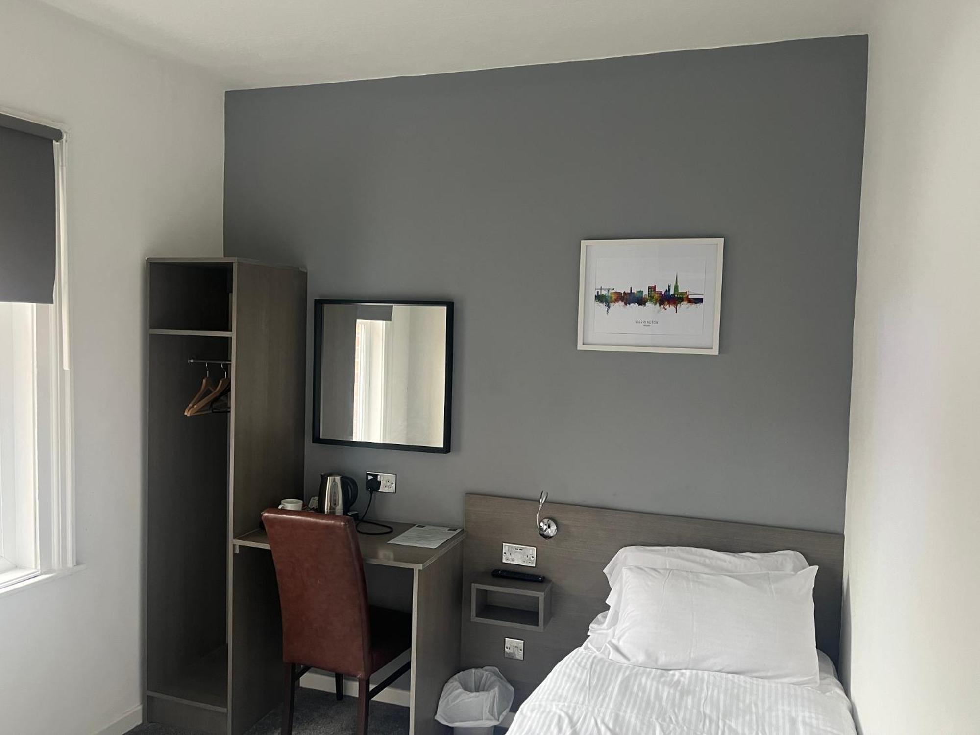 เดอะ คิงส์ เฮด Bed & Breakfast วอร์ริงตัน ภายนอก รูปภาพ